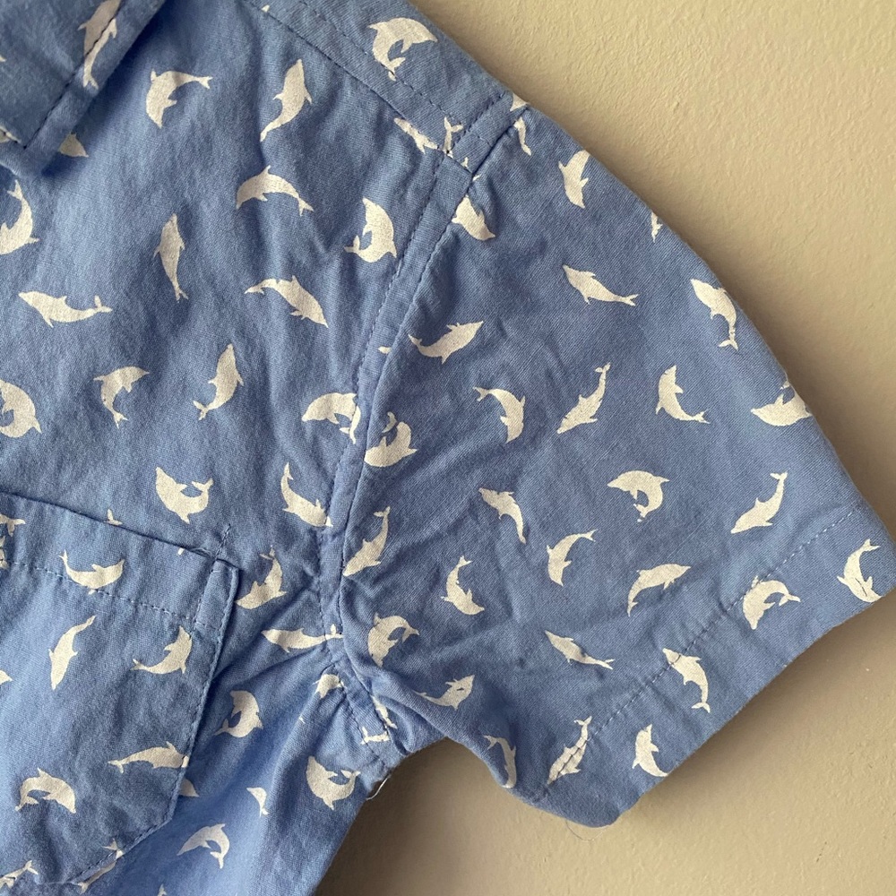Dolphin 🐬 Print S/S Collared Button Up - 4T - Picture 4 of 4